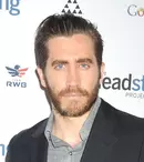 Jake Gyllenhaal face tâmplărie şi găteşte în timpul liber