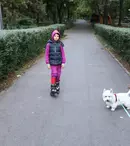 Maia, fetița lui Teo Trandafir, pasionată de role și patine 