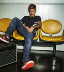 Justin Bieber nu poate dormi nesupravegheat