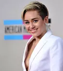 Miley Cyrus a renunţat la tutun