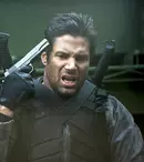 Manu Bennett dă din casa ”Arcașului”