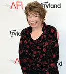 Shirley MacLaine va juca în serialul „Glee”