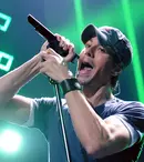 Enrique Iglesias a lansat videoclipul „Bailando”