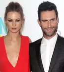 Adam Levine şi Behati Prinsloo s-au căsătorit în Mexic 