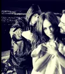 Camila Sodi şi Ivan Sanchez fac pereche în serialul „Señorita Pólvora”