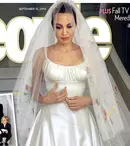 Cât au costat pozele de la nunta Angelinei cu Brad?