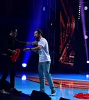 Schimb de roluri la „X Factor”: Ştefan Bănică i-a cedat locul lui Dani Oţil