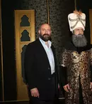 Halit Ergenç a fost la o expoziţie dedicată serialului „Suleyman Magnificul”