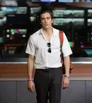 Jake Gyllenhaal plânge în avioane