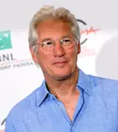 Pe Richard Gere îl așteaptă un divorț costisitor