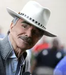 Burt Reynolds își vinde obiectele personale
