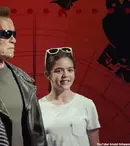 Arnold Schwarzenegger se ţine de farse