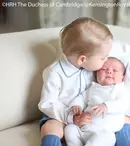 Au apărut primele fotografii cu Prinţul George şi Prinţesa Charlotte | FOTO