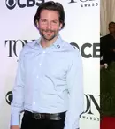 Irina Shayk și Bradley Cooper au devenit părinţi
