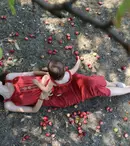 Galerie foto: Anca Lungu și-a dus fetița în Bucovina, dar și în Deltă