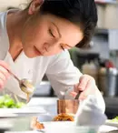 Recomandarea TVmania pentru seara de sâmbătă, 3 februarie: „Fără reţineri”, cu Catherine Zeta-Jones