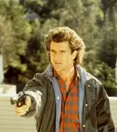 Se filmează pilotul serialului „Armă mortală”