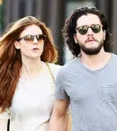 Kit Harington și Rose Leslie, plimbându-se de mână prin L.A.