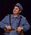 Pavel Bartoș este soldatul Svejk, în noul spectacol de la Teatrul Odeon