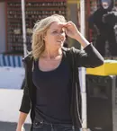 Kim Dickens („Fear the Walking Dead”) joacă și în noul film al lui Burton