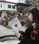 SPECIAL: Ce citim vara asta – vedetele ne recomandă