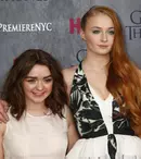 FOTO: Maisie Williams și Sophie Turner („Urzeala tronurilor”) și-au făcut tatuaje