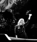Adele va lua o pauză de la turnee în următorii zece ani