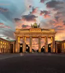 TVR 2 difuzează documentarul “O zi în Berlin” realizat de Sanda Vişan