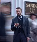 Sunteți fanii serialelor de epocă? O să vă placă și „Mr. Selfridge”