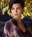 Actrița Tuba Büyüküstün încearcă o nouă carieră