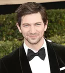 Actorul din „Urzeala tronurilor”, Michiel Huisman, a semnat cu Netflix