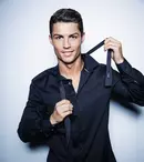 FOTO. Cristiano Ronaldo își prezintă gemenii