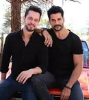 Aţi văzut pozele de la filmările noii pelicule a lui Burak Özçivit?