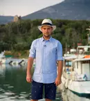 Cosmin Seleși are noi obiceiuri culinare de când filmează în Grecia, pentru noul show al Antenei 1, „Aventură cu 4 stele”