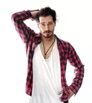 Çağatay Ulusoy a dat lovitura. Va juca într-un serial produs de Netflix!