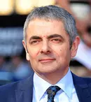 Rowan Atkinson, schimbare uimitoare de look pentru noul său rol din serialul Netflix „Man Vs Bee”