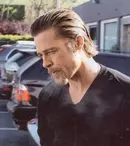 Brad Pitt merge la terapie în fiecare săptămână