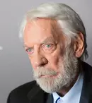 Dacă v-a plăcut „Pentru toţi banii din lume”, veți vedea și „Încredere”. Serialul cu Donald Sutherland intră în grila HBO