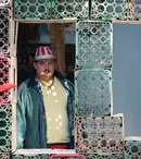 „Las Fierbinți”: Bobiță și-a angajat o bonă filipineză!