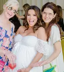 FOTO. Eva Longoria a radiat de fericire la petrecera dată în cinstea viitorului ei bebeluş
