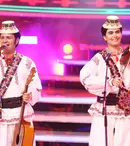 Alina Pușcaș și Cosmin Seleși se transformă în frații Petreuș, la „Te cunosc de undeva!”