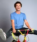 Yağız Can Konyalı, Rahmet din serialul „Povestea noastră” de la Kanal D, se iubește cu Miss Univers Turcia