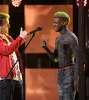 În cea de-a 5-a ediție a sezonului 9 „Românii au talent”, Andi Moisescu a apăsat cel de-al treilea golden buzz