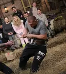 Duelul Giganților, Moroșanu vs Zmărăndescu! Marți, de la 21:30 la „Ferma – Un nou început”
