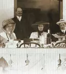 Editura Corint lansează volumul „Mese și meniuri regale. Eleganță, fast și bun-gust”, de Ștefania Dinu