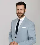 FOTO. Denis Hanganu, protagonistul serialului „Sacrificiul”, s-a bucurat de vacanță în Barcelona