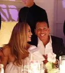 Jennifer Lopez, dată în judecată pentru o fotografie cu ea și Alex Rodriguez