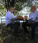 „Politică și delicatețuri”. Mircea Dinescu îl are invitat special pe actorul Valentin Teodosiu