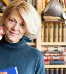 Dana Nălbaru și Editura Nemi lansează cartea „Șapte povești de noapte bună”, la Opera Comică pentru Copii