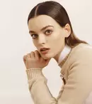 Emma Mackey o va juca pe Emily Brontë într-un film biografic